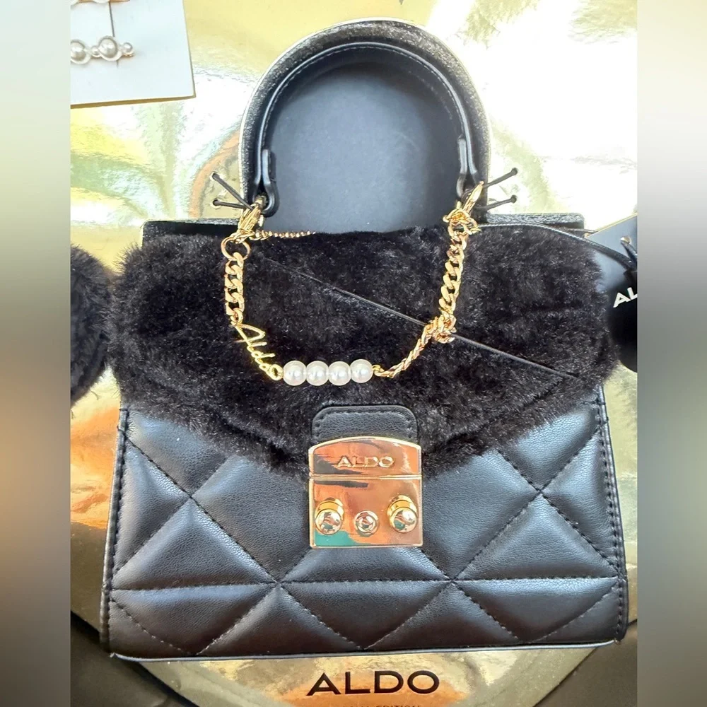 ALDO Limited‎ Edition Crossbody Bag & Accessories Set Heart Gift Box Valentines